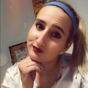 Meet your Posher, Raina